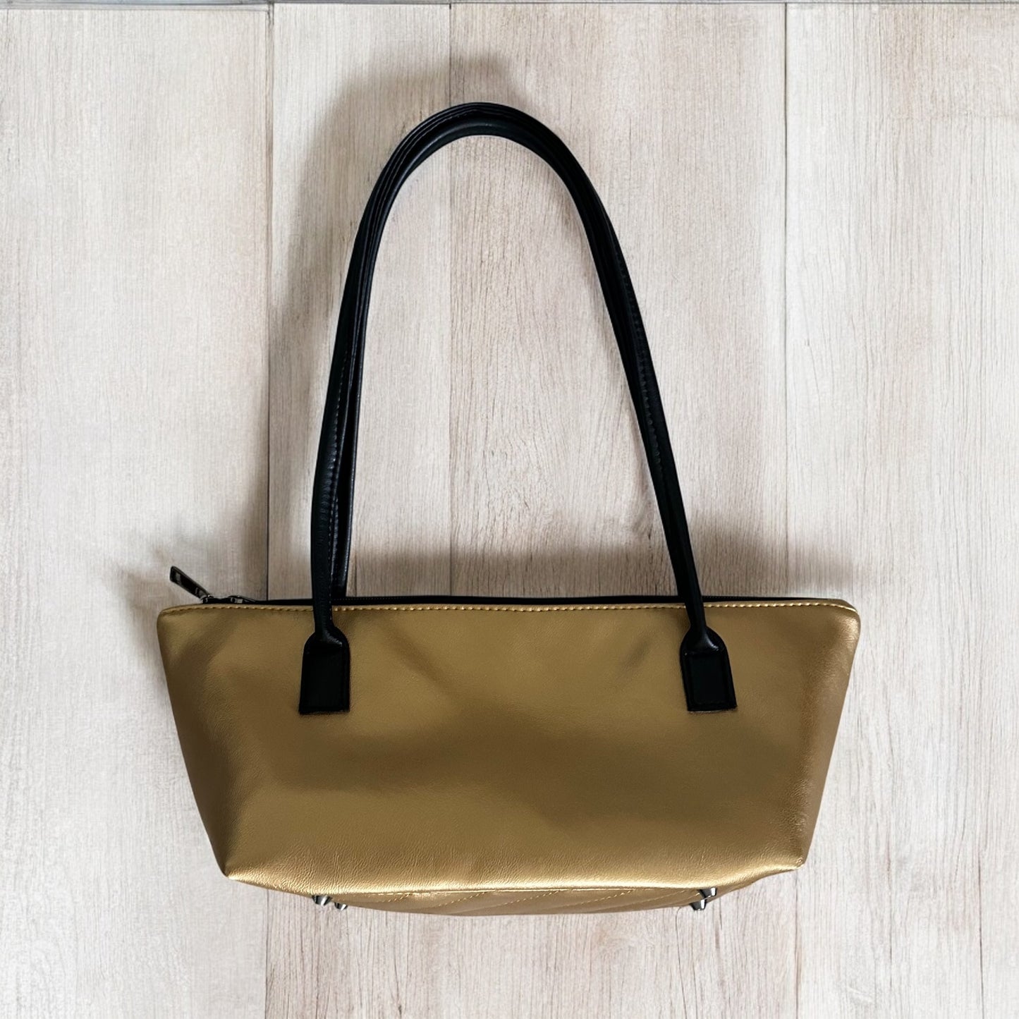 East West Shoulder bag