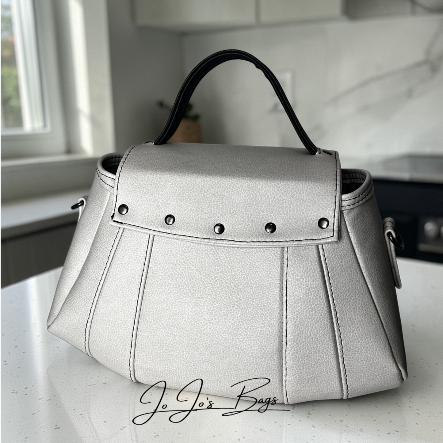Novella Crossbody Handbag