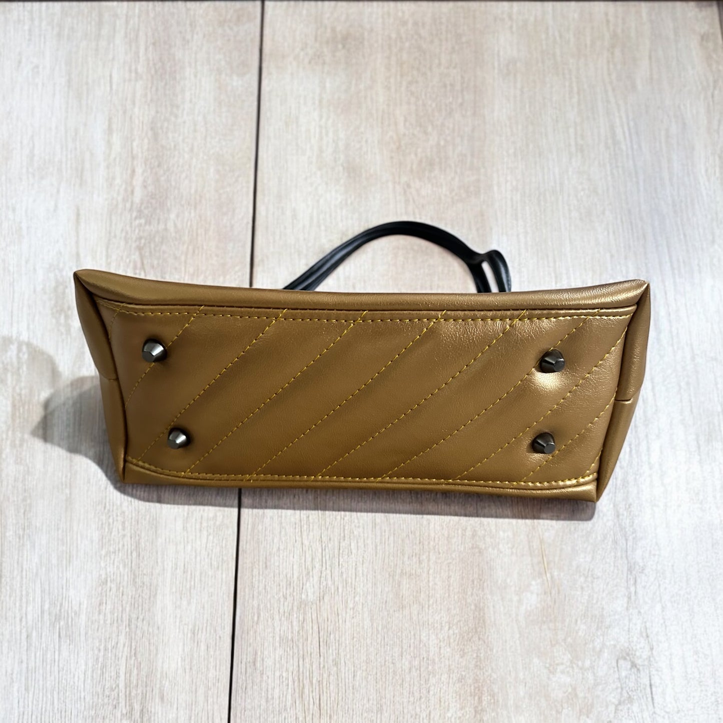 East West Shoulder bag