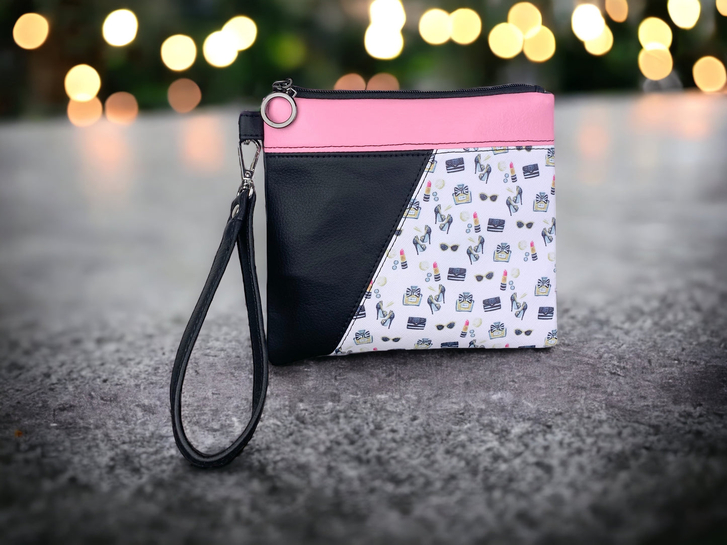 Small Zippered Wristlet