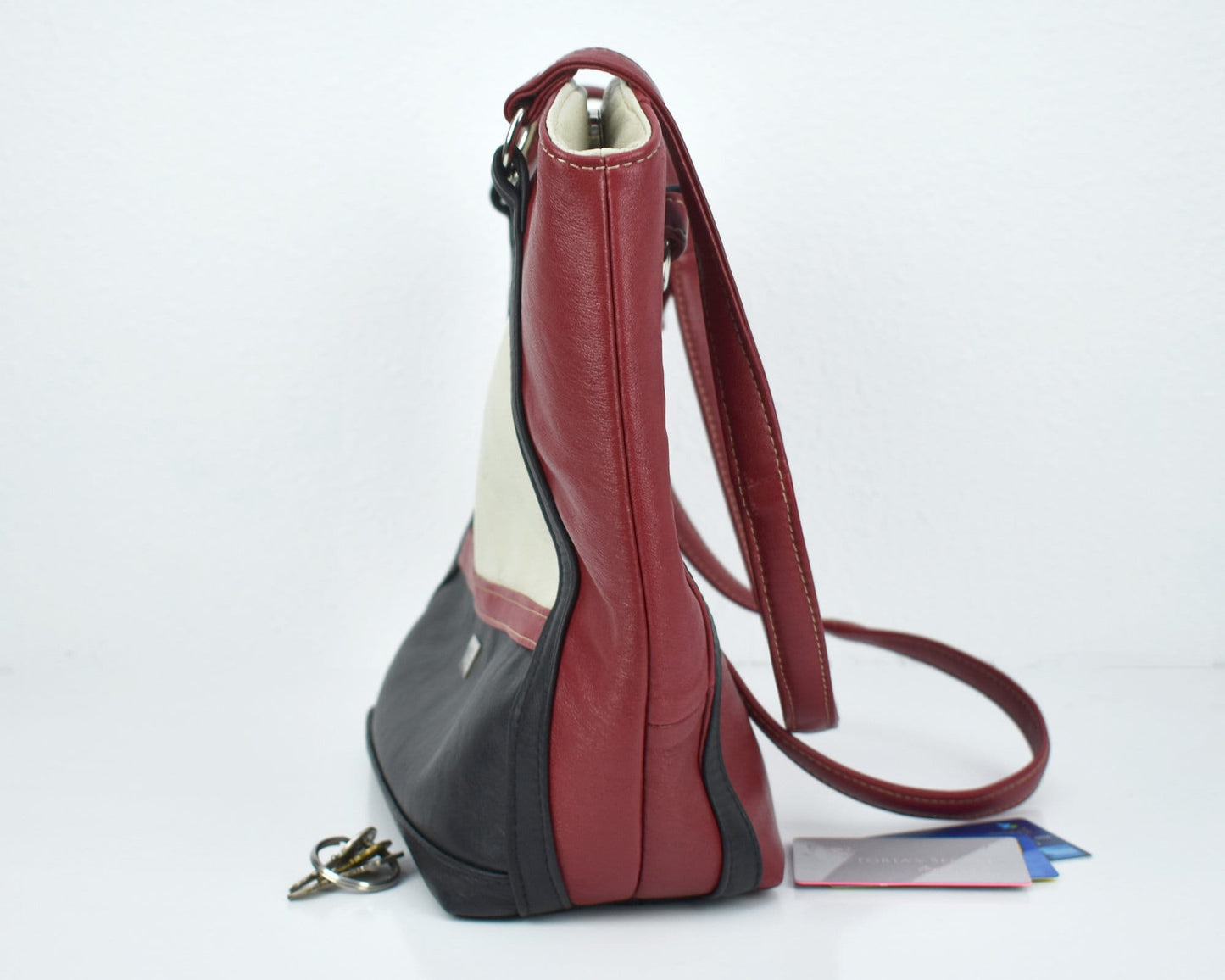 Ladies Shoulder Purse - Women's Handbag - Sophisticated Style Shoulder Tote - Classy gift for Wife Mom Sister - On Trend Fashion Statement