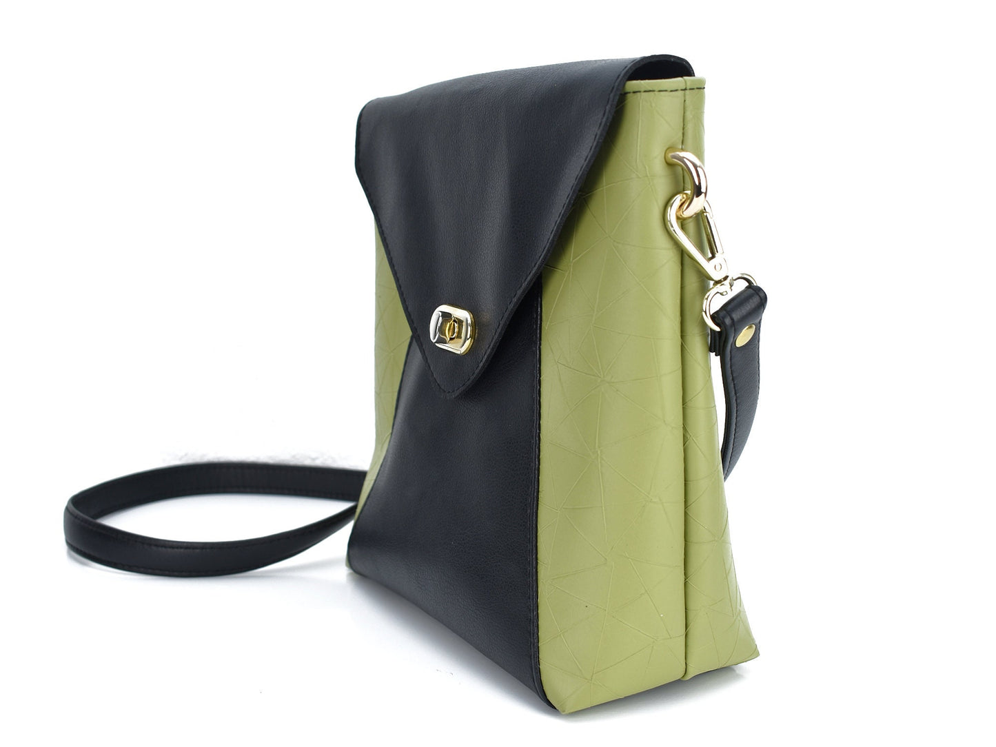 Faux Leather Crossbody Purse -  Women's Shoulder Bag - Trendy Sophisticated Gift for Mom - Statement Fashion  Piece  - Vegan Eco Conscious