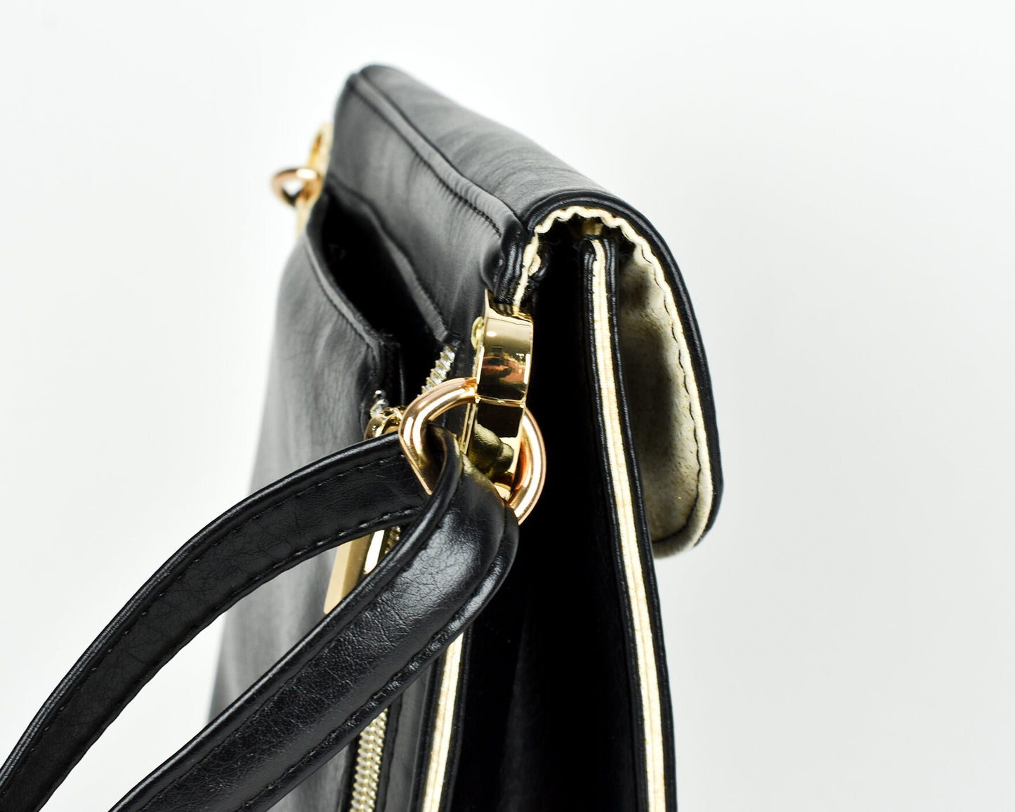 Stylish Conceal Carry Purse - Compact Crossbody Purse - CCW - Sophisticated Style Bag for Executive Women - Classy Designed  - Snaffle Bit