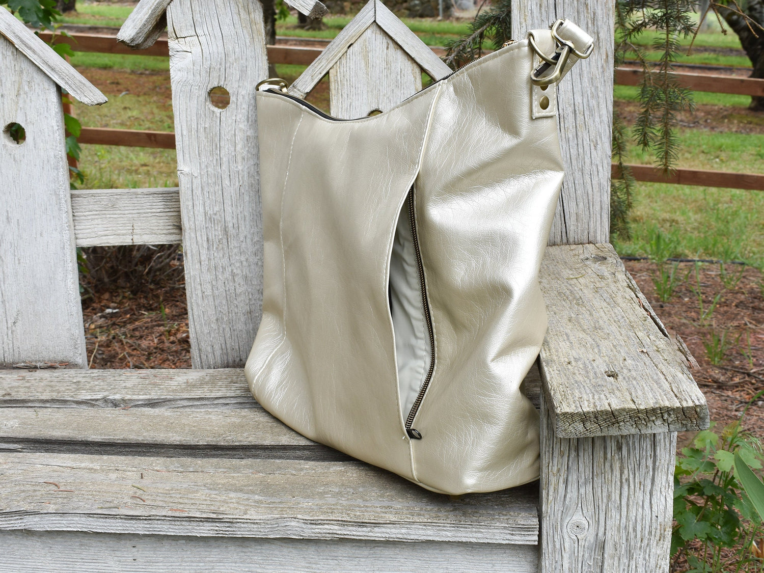 Conceal Carry Hobo Style Purse - Modern Style Shoulder Bag - Gift for a Gun Lover - Right or Left Carry CC or CCW