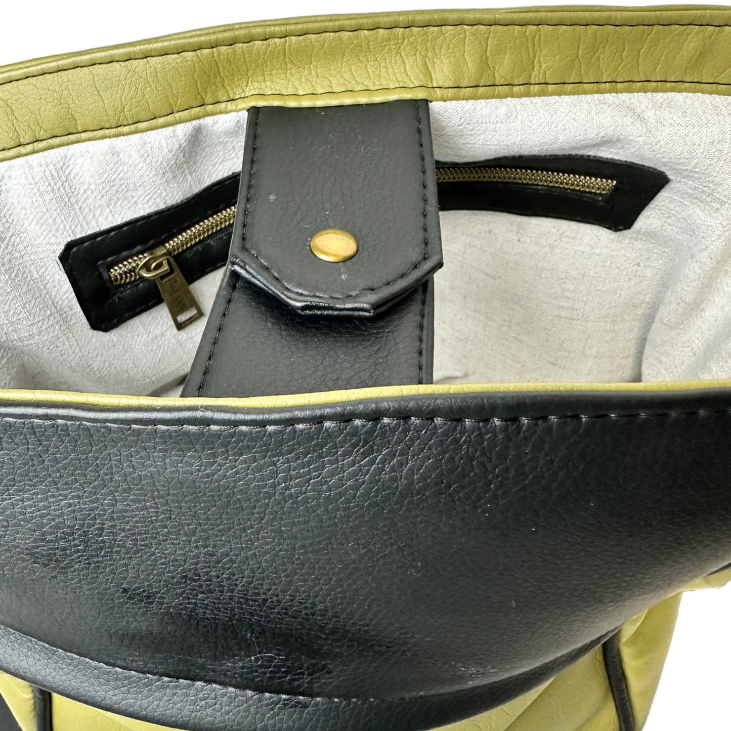 Luxurious Green/Black Purse