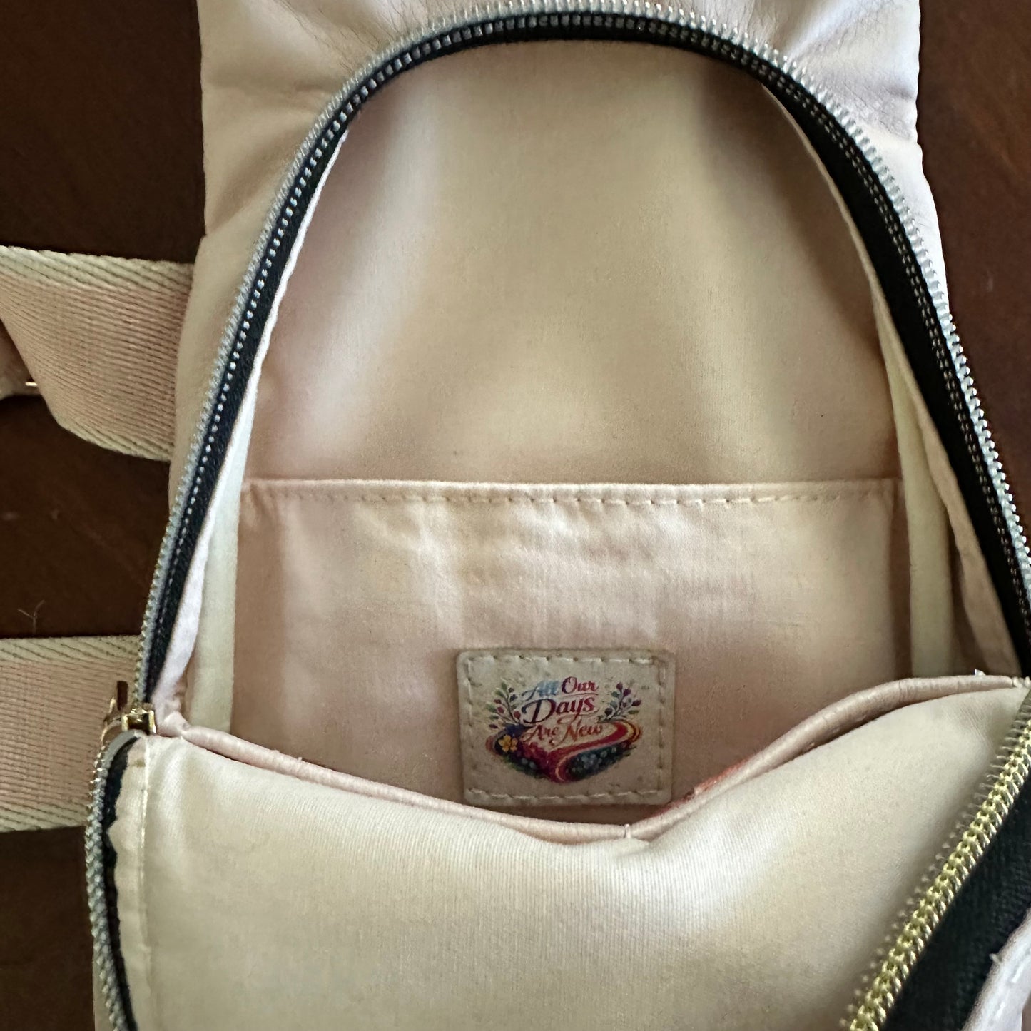 Slim Mia Sling