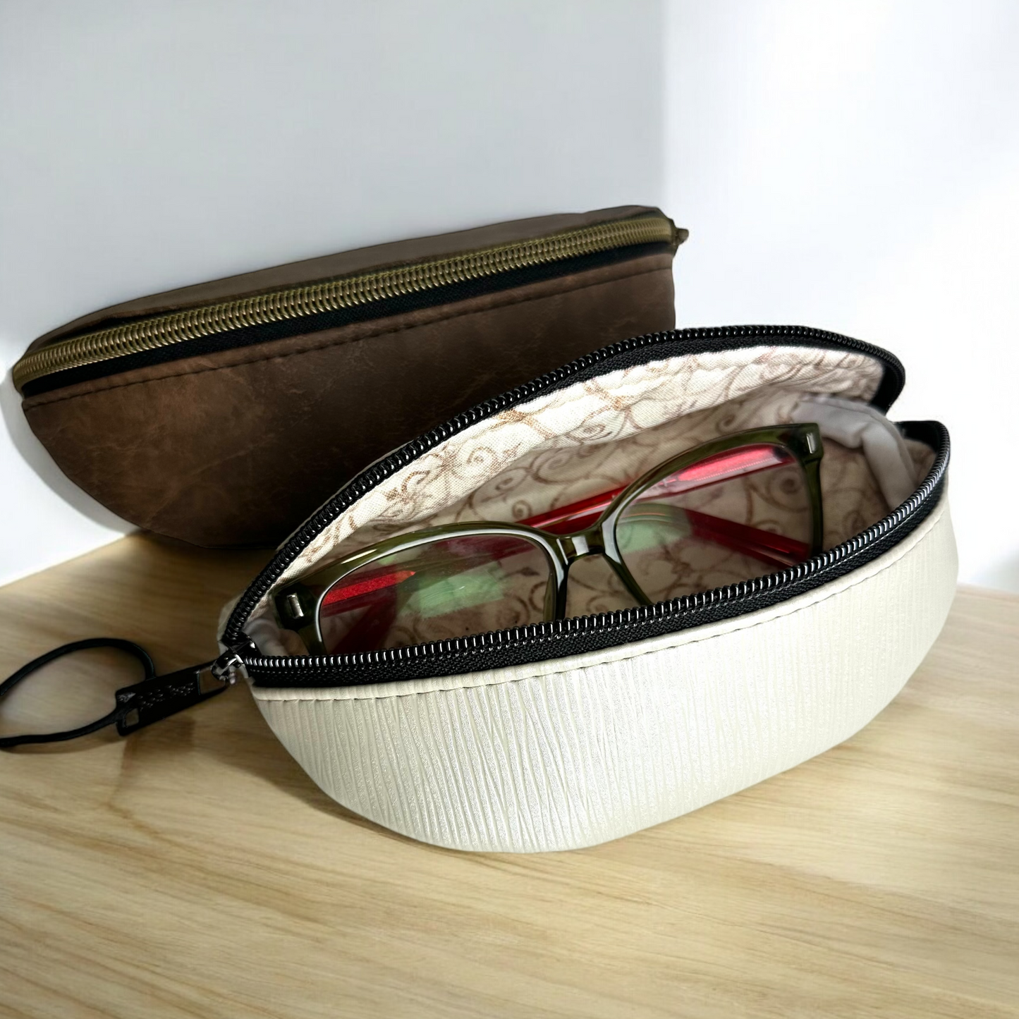 Sunglass or Glass case (soft)